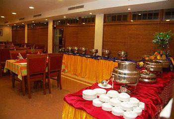 Hotel Excellency Kochi PB No 1748 Nettipadam Road Off MG Road Jos Jn.