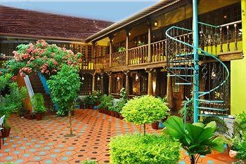 Rossitta Wood Castle Hotel Kochi 1/334 Rose Street