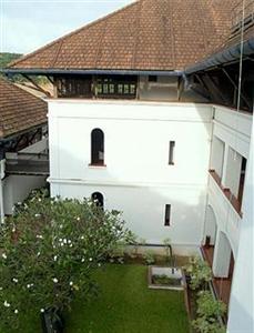 The Brunton Boatyard Hotel Kochi 1/498 Fort Cochin