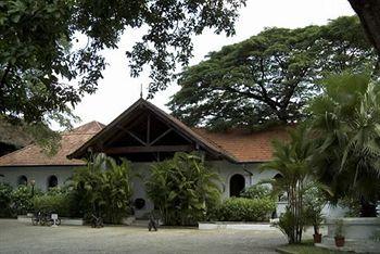 The Brunton Boatyard Hotel Kochi 1/498 Fort Cochin