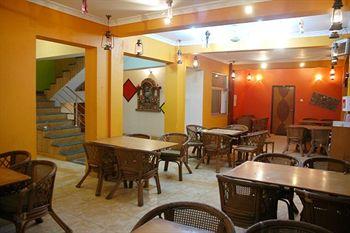 Baga Residency Hotel Calangute Baga Road, Khobrabado