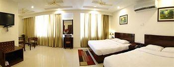 Hari Heritage Hotel Haridwar 1 Shyamlok, Opp. Shantikunj,
Rishikesh Road