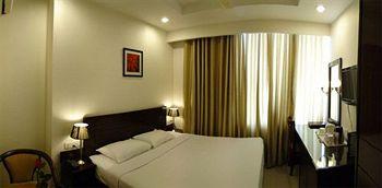 Hari Heritage Hotel Haridwar 1 Shyamlok, Opp. Shantikunj,
Rishikesh Road