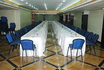 Hotel IK London Residency Hyderabad 6 3 656 Kapadia Lane Somajiguda