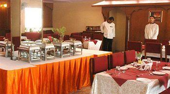 Maya International Hotel Jaipur A-1 Jai Singh Highway Banipark