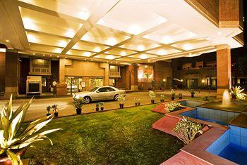 Sheraton Rajputana Palace Hotel Jaipur Palace Road