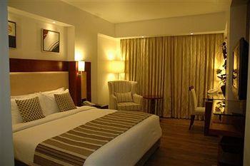 Sarovar Portico Hotel Jaipur Plot no. 90, Bhan Nagar –B, Prince Road, Queen’s Road,
Vaishali Nagar