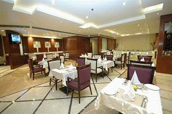 Sarovar Portico Hotel Jaipur Plot no. 90, Bhan Nagar –B, Prince Road, Queen’s Road,
Vaishali Nagar