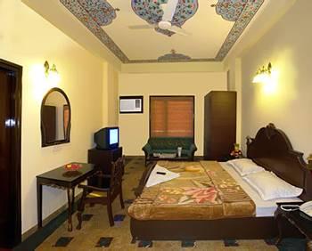 Hotel Amer View Jaipur 53,Opposite Chhatriya, Amer Rajasthan