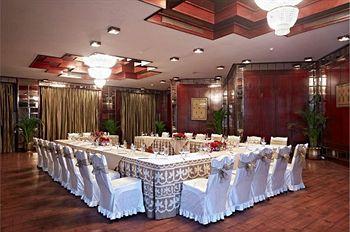 Clarks Amer Hotel Jaipur Jawaharlal Nehru Marg