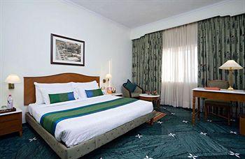 Clarks Amer Hotel Jaipur Jawaharlal Nehru Marg