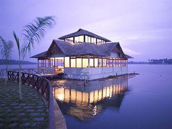 Pristine Island Resort Kochi Kovilakam Kodamthuruthu