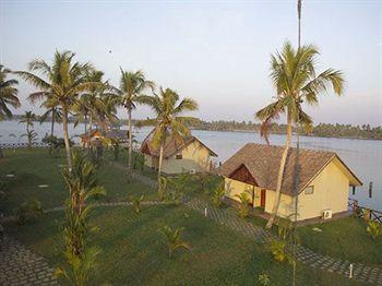 Pristine Island Resort Kochi Kovilakam Kodamthuruthu