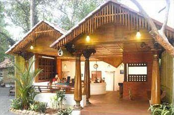 Puzhayoram Heritage Resort Kottayam P.K Road, Kumaranallor