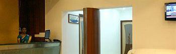 Hotel Riverside Resort Kumbakonam 32, 33, College Road