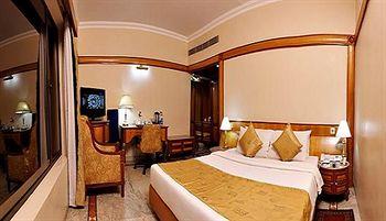 Raj Park Hotel Chennai 180 T T K Road Alwarpet