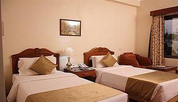 Raj Park Hotel Chennai 180 T T K Road Alwarpet