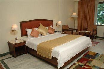 Radha Regent Hotel Chennai 171 Jawahar Lal Nehru Salai, Inner Ring Road, Arumbakkam