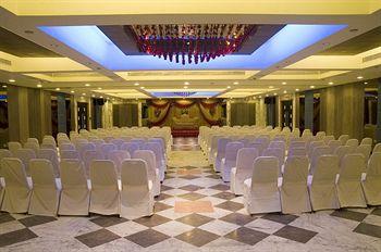 Radha Regent Hotel Chennai 171 Jawahar Lal Nehru Salai, Inner Ring Road, Arumbakkam