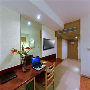 Savera Hotel Chennai 146, Dr. Radhakrishnan Road