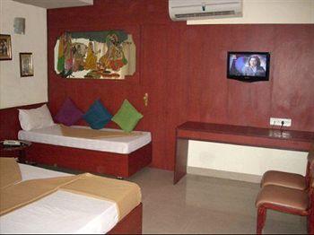 Mallikka Residency Hotel Chennai No 14 & 15 Meeran Sahib Street Mount Road