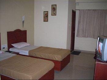 Mallikka Residency Hotel Chennai No 14 & 15 Meeran Sahib Street Mount Road