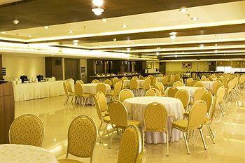 The Ocean Pearl Hotel Mangalore Navabharth circle, Kodialbail