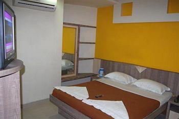 Hotel Galaxy Residency Mumbai Andheri - Ghatkopar Link Road Near Dhanlaxmi Build