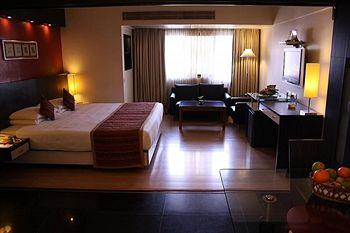 Ramee Guestline Hotel Khar Mumbai 757 S.V. Road, Khar