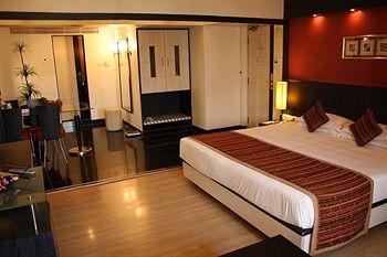 Ramee Guestline Hotel Khar Mumbai 757 S.V. Road, Khar