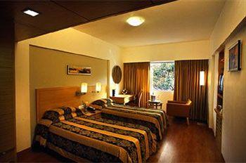 Fariyas Hotel Mumbai 25 Off Arthur Bunder Road, Colaba