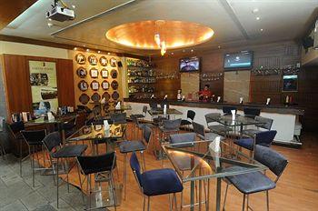 Fariyas Hotel Mumbai 25 Off Arthur Bunder Road, Colaba