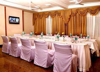 Hotel Shanti Palace New Delhi A-67 Mahipal Extn. National Highway - 8