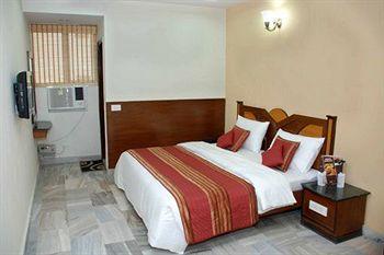 Hotel Chand Palace New Delhi 54 Arakashan Road Paharganj