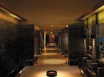 Shangri La Hotel New Delhi 19 Ashoka Road Connaught Place