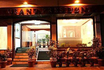 Grand President Hotel New Delhi 17A/8 W.E.A Karol Bagh