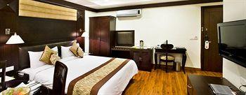 Hotel Parkland Kalkaji New Delhi CC - 30 & 31 Nehru Enclave, Opposite Nehru Place