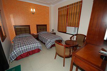 Hotel Sunrise New Delhi 4/52, WEA, Saraswati marg, Karol Bagh