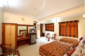 Hotel C Park Inn New Delhi 1042/15 Abdul Rahman Road, Naiwalan, Karol Bagh