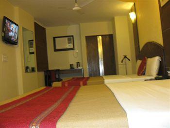 La Sapphire Hotel New Delhi A-23, NH 8 Mahipal pur Extension