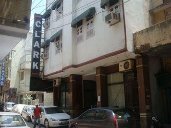 Hotel Clark Surya New Delhi 4/33 w e a Saraswati Marg Karolbagh delhi