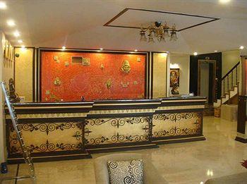 Hotel Clark Surya New Delhi 4/33 w e a Saraswati Marg Karolbagh delhi