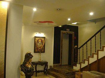 Hotel Clark Surya New Delhi 4/33 w e a Saraswati Marg Karolbagh delhi