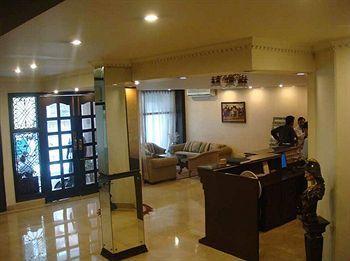 Hotel Clark Surya New Delhi 4/33 w e a Saraswati Marg Karolbagh delhi