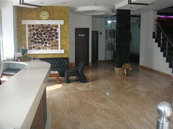 Hotel Prince Polonia New Delhi 2325-26, Tilak Street,
Pahar Ganj