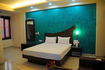 Hotel Prince Polonia New Delhi 2325-26, Tilak Street,
Pahar Ganj