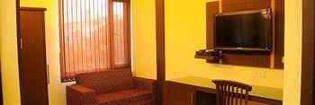 Hotel Prince Polonia New Delhi 2325-26, Tilak Street,
Pahar Ganj