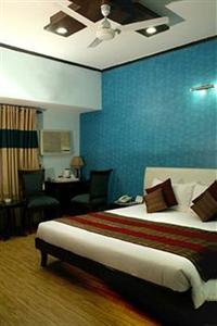 The Solace Hotel New Delhi E-2, East of Kailash 