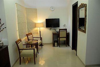 Iris Park Hotel New Delhi A-1/24 Safdarjung Enclave