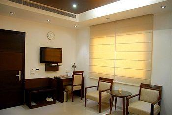 Iris Park Hotel New Delhi A-1/24 Safdarjung Enclave